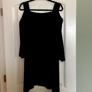 Chicos travelers peep shoulder top